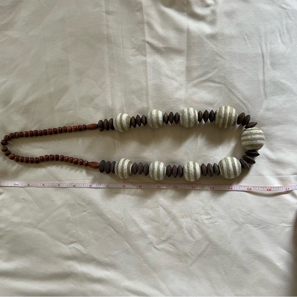 Boho Vintage Striped Chunky Wood Beaded Necklace - Picture 6 of 7